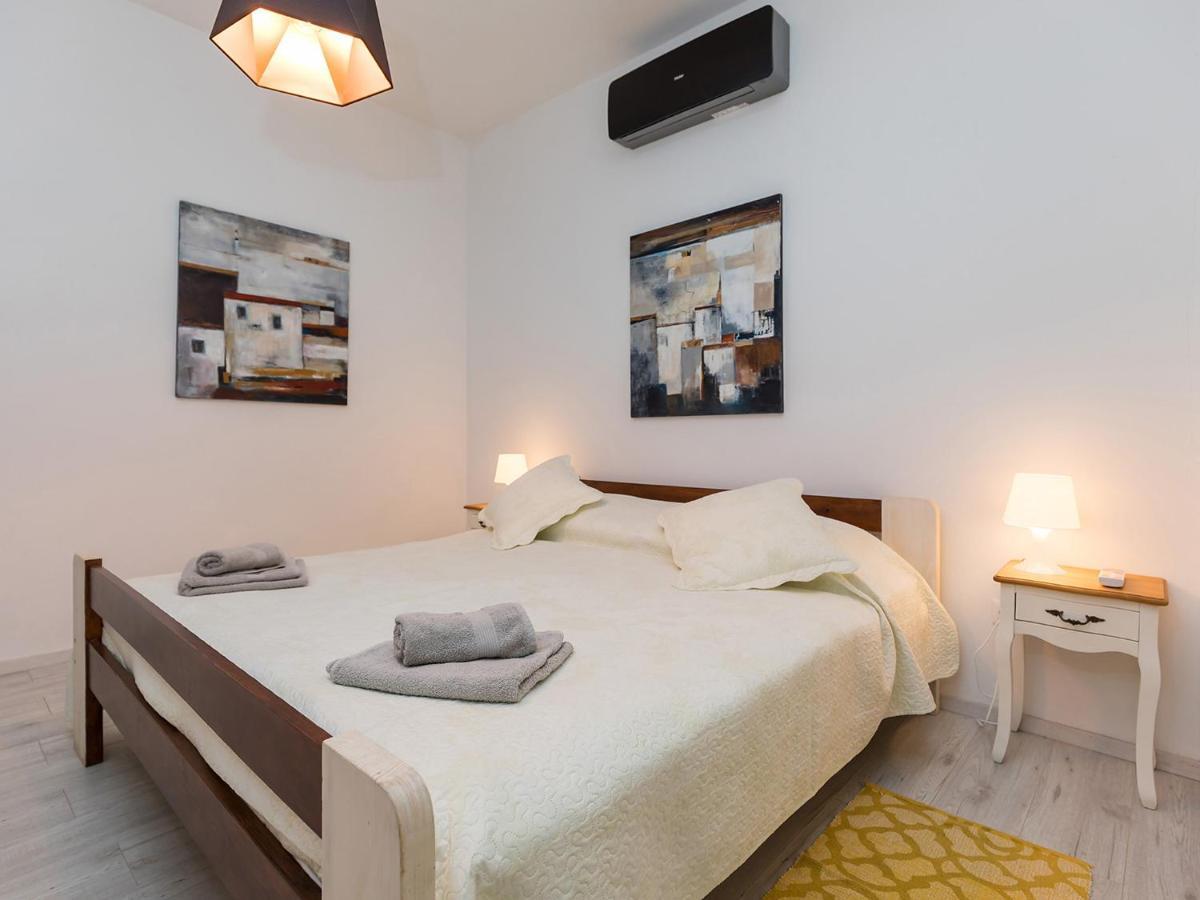 Design Apartment Novigrad Istria Eksteriør billede
